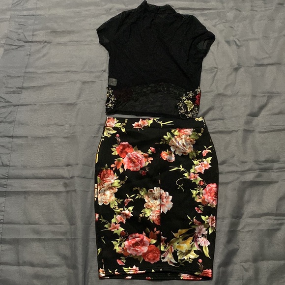 Cute 2 pc small!! - Picture 2 of 2